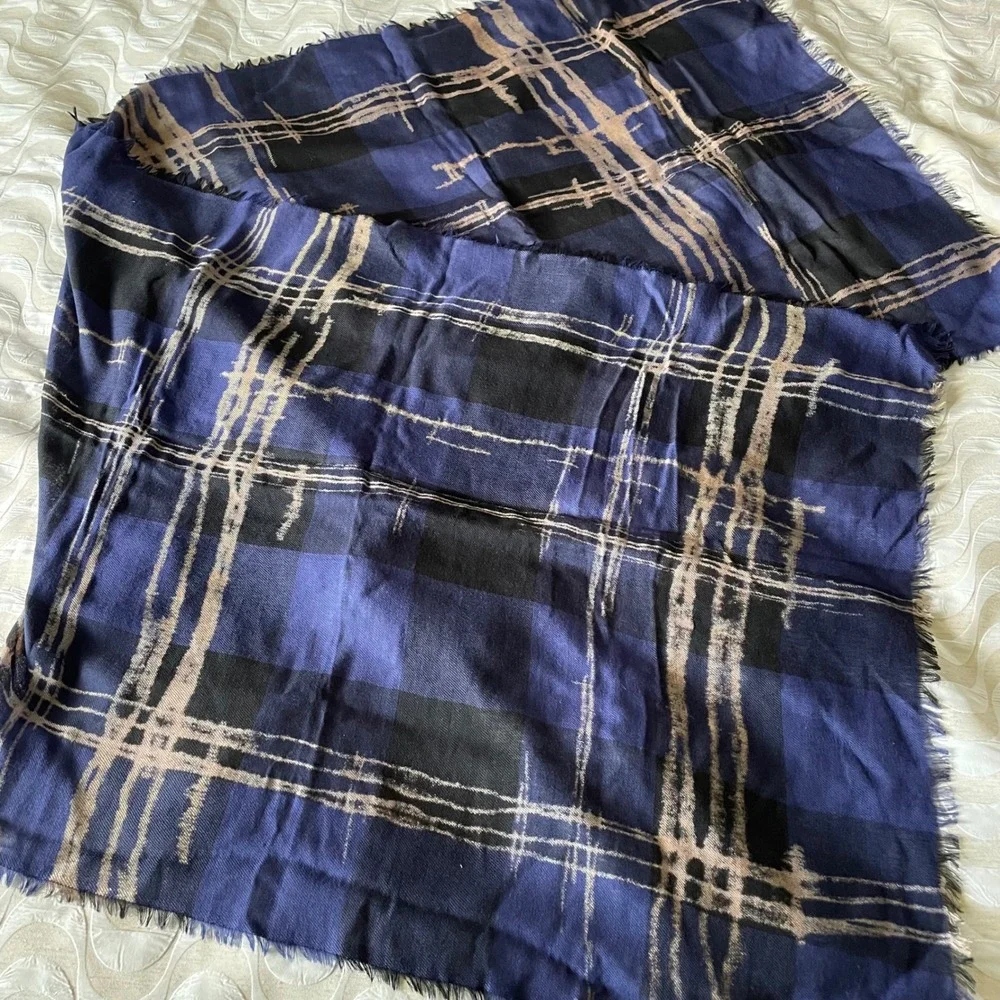 Centex Plaid Scarf Blue‎ Beige Wool Blend Fringe Oversized Wrap Shawl 28